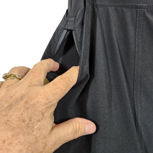 Athleta Chelsea Utility Wide Leg Pants, sz 6 - Picture 5 of 11